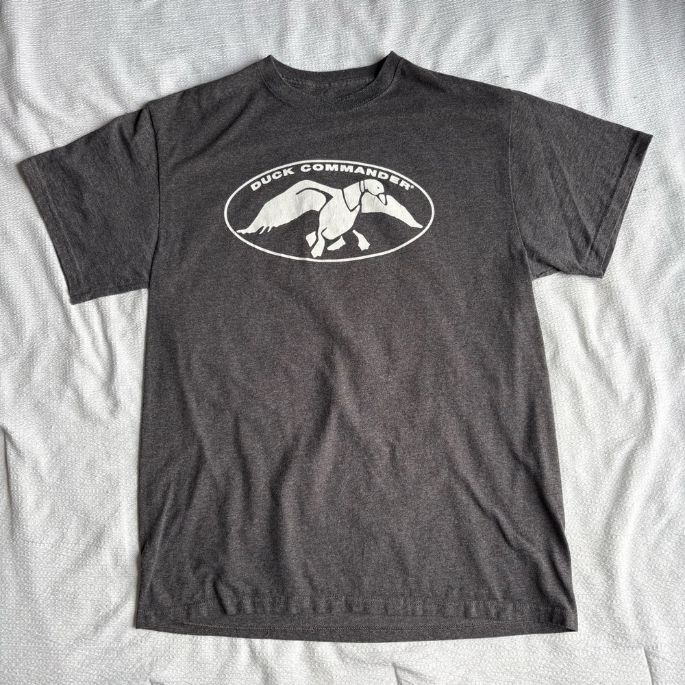 Duck Commander Duck Dynasty Oval Logo Gray T-Shirt Men’s Size Large Short Sleeve